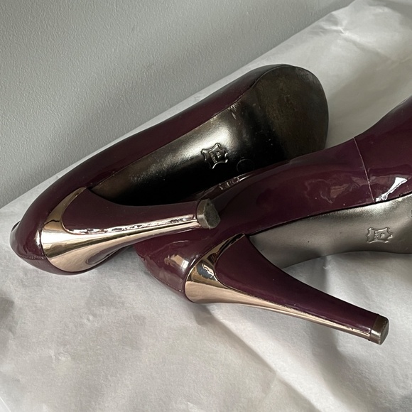 BCBG MaxAzria (39.5 B) burgundy patent leather platform heels. - Picture 16 of 16